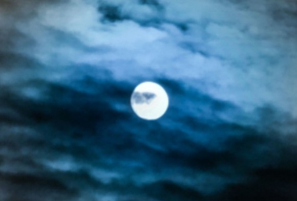 日本の名月⑩／秋風に～もれ出づる月の影のさやけさ／百人一首